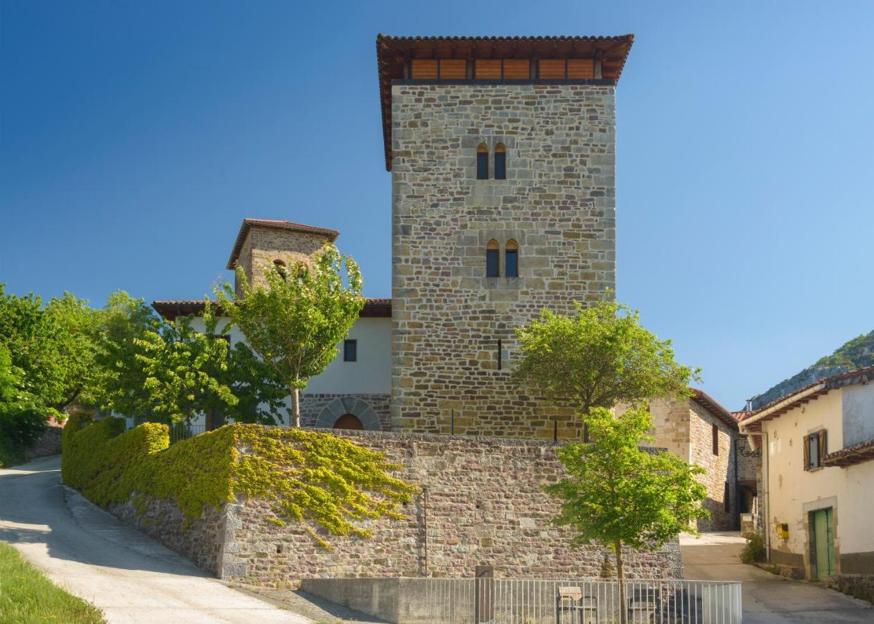 Hotel Rural Torre De Uriz Kültér fotó